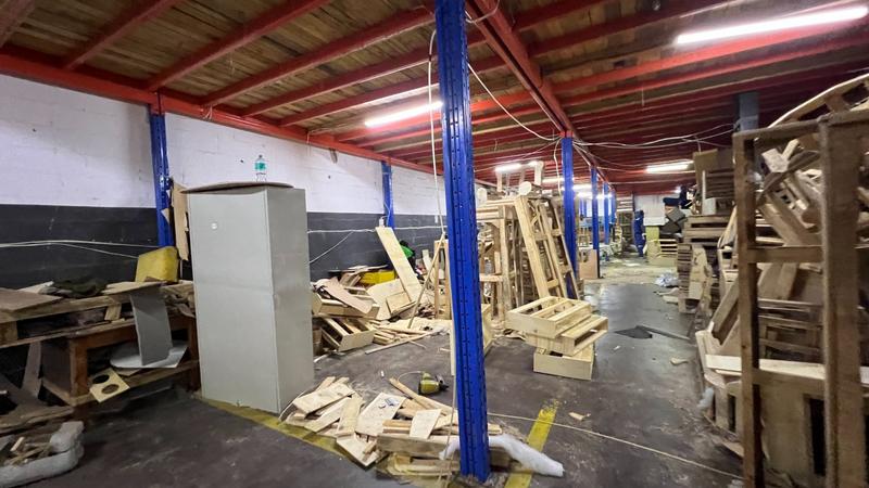 To Let commercial Property for Rent in Killarney Gardens Western Cape